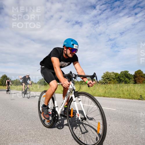 31.08.2025 - Elbe Triathlon Hamburg Michael Burmester http://msf.ph/oto/8667131 31.08.2025 10:42:35 Radfahren 863, 954, 966, 973, 1013, 1026, 1105, 1160, 1303, 1321 meine-sportfotos.de