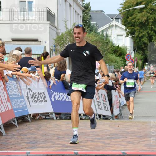 31.08.2025 - 21. Blankeneser Heldenlauf Strokosch-Dieckow http://msf.ph/oto/8667164 31.08.2025 10:57:47 Ziel 3559, 3421, 3539 meine-sportfotos.de