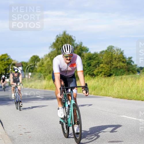 31.08.2025 - Elbe Triathlon Hamburg Michael Burmester http://msf.ph/oto/8667182 31.08.2025 09:40:46 Radfahren 246, 341, 415, 417, 444, 451, 477, 619, 716, 830, 840 meine-sportfotos.de