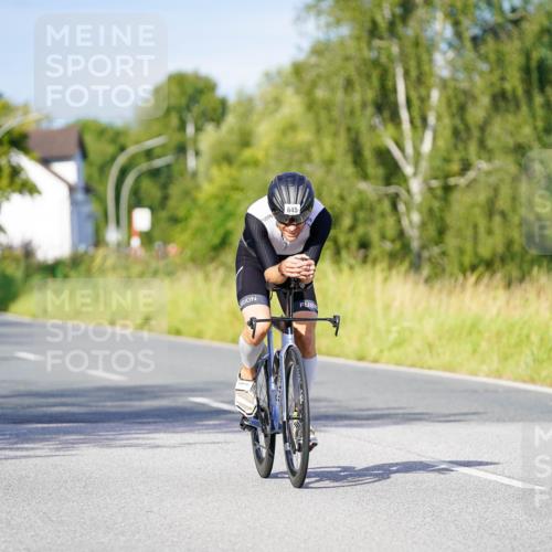 31.08.2025 - Elbe Triathlon Hamburg Michael Burmester http://msf.ph/oto/8667203 31.08.2025 09:40:53 Radfahren 258, 320, 477, 550, 558, 564, 601, 645, 711, 840 meine-sportfotos.de