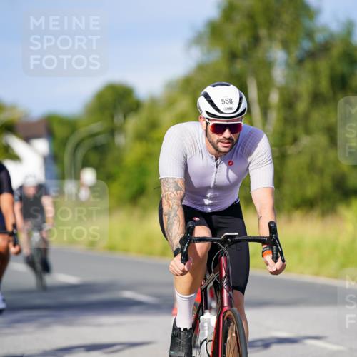 31.08.2025 - Elbe Triathlon Hamburg Michael Burmester http://msf.ph/oto/8667219 31.08.2025 09:40:57 Radfahren 258, 320, 496, 546, 550, 558, 564, 601, 645, 711, 748 meine-sportfotos.de