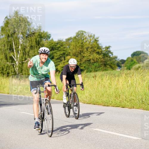 31.08.2025 - Elbe Triathlon Hamburg Michael Burmester http://msf.ph/oto/8667241 31.08.2025 09:41:03 Radfahren 496, 546, 550, 673, 711, 748, 848 meine-sportfotos.de