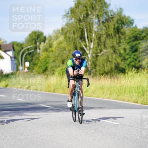 31.08.2025 - Elbe Triathlon Hamburg Michael Burmester http://msf.ph/oto/8667267 31.08.2025 09:41:13 Radfahren 261, 318, 395, 445, 523, 650, 672, 679, 692, 815, 853, 887 meine-sportfotos.de
