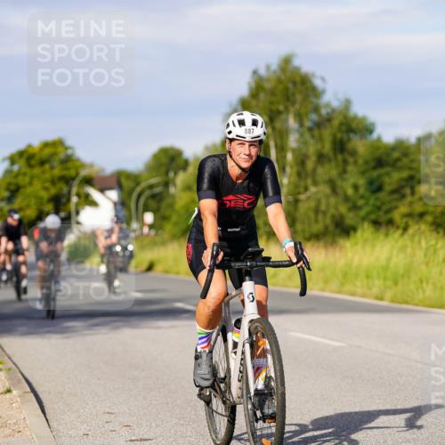 31.08.2025 - Elbe Triathlon Hamburg Michael Burmester http://msf.ph/oto/8667277 31.08.2025 09:41:14 Radfahren 261, 318, 395, 445, 523, 650, 672, 679, 692, 815, 853, 887 meine-sportfotos.de