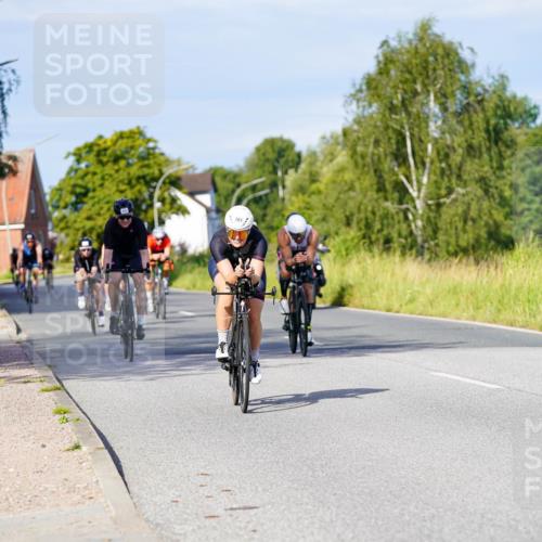 31.08.2025 - Elbe Triathlon Hamburg Michael Burmester http://msf.ph/oto/8667279 31.08.2025 09:41:15 Radfahren 261, 318, 395, 445, 650, 672, 679, 692, 815, 853, 887 meine-sportfotos.de