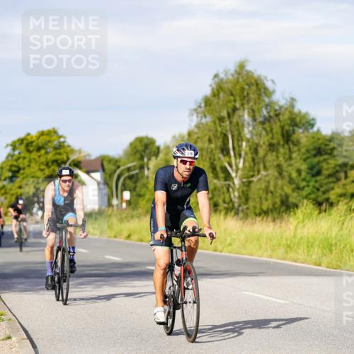 31.08.2025 - Elbe Triathlon Hamburg Michael Burmester http://msf.ph/oto/8667301 31.08.2025 09:41:19 Radfahren 261, 318, 395, 445, 630, 650, 672, 815, 851, 853 meine-sportfotos.de