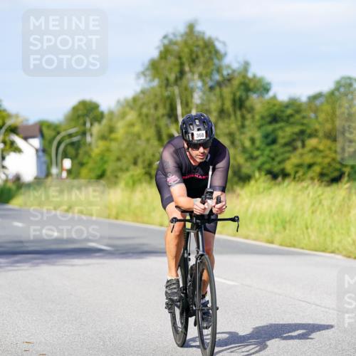 31.08.2025 - Elbe Triathlon Hamburg Michael Burmester http://msf.ph/oto/8667359 31.08.2025 09:41:41 Radfahren 368, 608, 678, 813, 829 meine-sportfotos.de