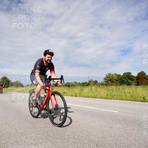 31.08.2025 - Elbe Triathlon Hamburg Michael Burmester http://msf.ph/oto/8667411 31.08.2025 10:48:28 Radfahren 1079, 1223, 1235, 1284, 1325, 1342, 1439 meine-sportfotos.de