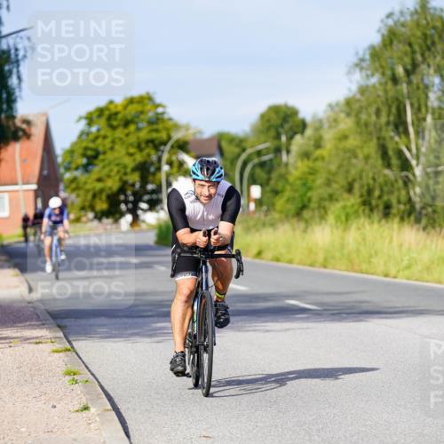 31.08.2025 - Elbe Triathlon Hamburg Michael Burmester http://msf.ph/oto/8667433 31.08.2025 09:42:12 Radfahren 278, 385, 590, 929 meine-sportfotos.de