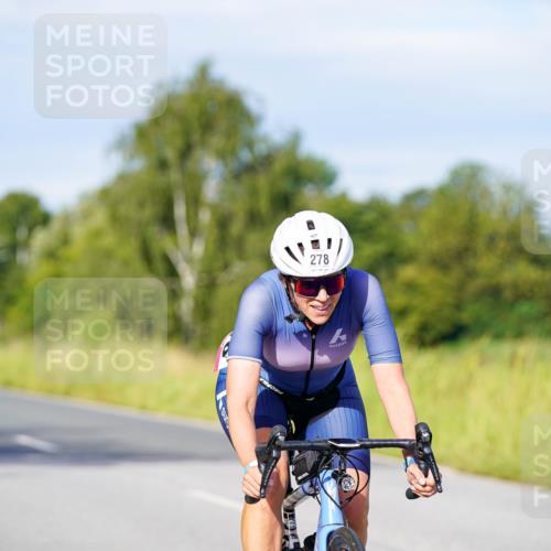 31.08.2025 - Elbe Triathlon Hamburg Michael Burmester http://msf.ph/oto/8667443 31.08.2025 09:42:17 Radfahren 248, 278, 916, 929 meine-sportfotos.de