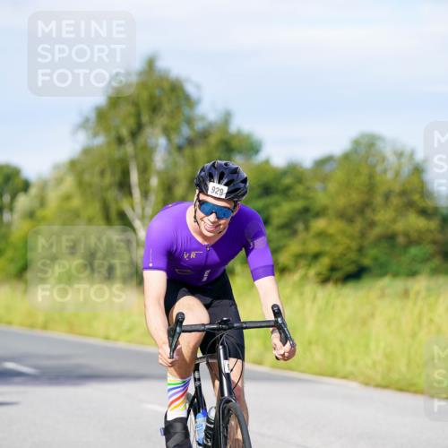31.08.2025 - Elbe Triathlon Hamburg Michael Burmester http://msf.ph/oto/8667448 31.08.2025 09:42:19 Radfahren 248, 278, 299, 916, 929 meine-sportfotos.de
