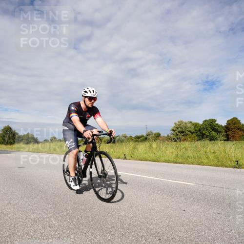 31.08.2025 - Elbe Triathlon Hamburg Michael Burmester http://msf.ph/oto/8667450 31.08.2025 10:49:15 Radfahren 1104, 1190, 1308, 1424, 1496 meine-sportfotos.de