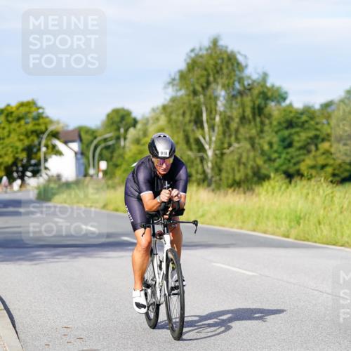 31.08.2025 - Elbe Triathlon Hamburg Michael Burmester http://msf.ph/oto/8667451 31.08.2025 09:42:20 Radfahren 248, 278, 299, 916, 929 meine-sportfotos.de