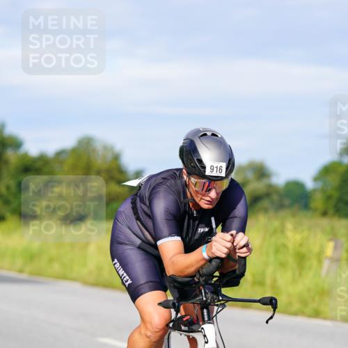 31.08.2025 - Elbe Triathlon Hamburg Michael Burmester http://msf.ph/oto/8667456 31.08.2025 09:42:21 Radfahren 248, 299, 916, 929 meine-sportfotos.de