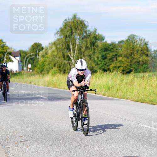 31.08.2025 - Elbe Triathlon Hamburg Michael Burmester http://msf.ph/oto/8667504 31.08.2025 09:42:40 Radfahren 247, 361, 615, 811, 884 meine-sportfotos.de