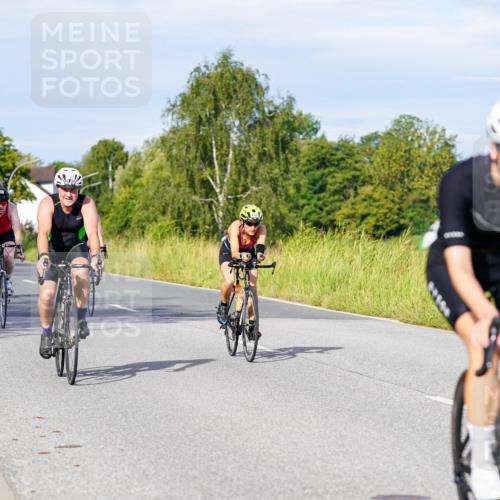 31.08.2025 - Elbe Triathlon Hamburg Michael Burmester http://msf.ph/oto/8667573 31.08.2025 09:43:01 Radfahren 321, 324, 414, 623, 624, 732, 795, 833, 837 meine-sportfotos.de