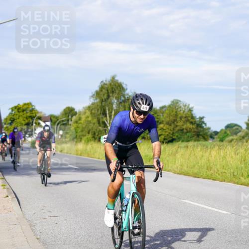 31.08.2025 - Elbe Triathlon Hamburg Michael Burmester http://msf.ph/oto/8667669 31.08.2025 09:43:32 Radfahren 282, 337, 383, 461, 519, 567, 888 meine-sportfotos.de