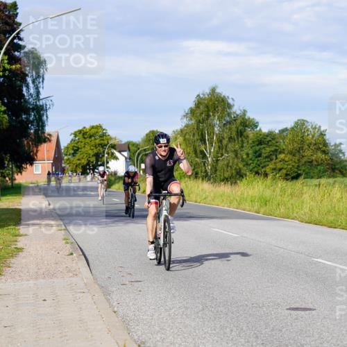 31.08.2025 - Elbe Triathlon Hamburg Michael Burmester http://msf.ph/oto/8667704 31.08.2025 09:43:38 Radfahren 282, 337, 461, 866, 913 meine-sportfotos.de