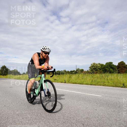 31.08.2025 - Elbe Triathlon Hamburg Michael Burmester http://msf.ph/oto/8667705 31.08.2025 10:54:50 Radfahren 1255, 1380, 1382, 1393, 1398 meine-sportfotos.de
