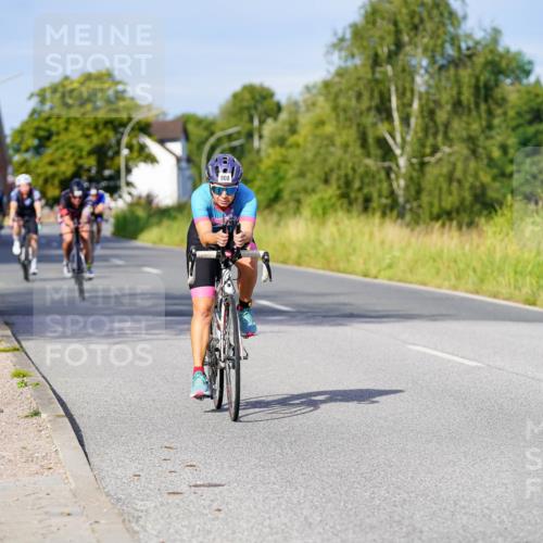 31.08.2025 - Elbe Triathlon Hamburg Michael Burmester http://msf.ph/oto/8667738 31.08.2025 09:43:45 Radfahren 602, 800, 845, 908, 913 meine-sportfotos.de