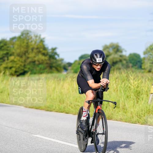 31.08.2025 - Elbe Triathlon Hamburg Michael Burmester http://msf.ph/oto/8667777 31.08.2025 09:43:54 Radfahren 377, 450, 563, 610, 634, 770 meine-sportfotos.de