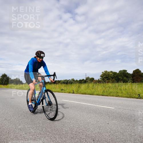 31.08.2025 - Elbe Triathlon Hamburg Michael Burmester http://msf.ph/oto/8667783 31.08.2025 10:56:38 Radfahren 772, 1250, 1366, 1406, 1407, 1474, 1475 meine-sportfotos.de