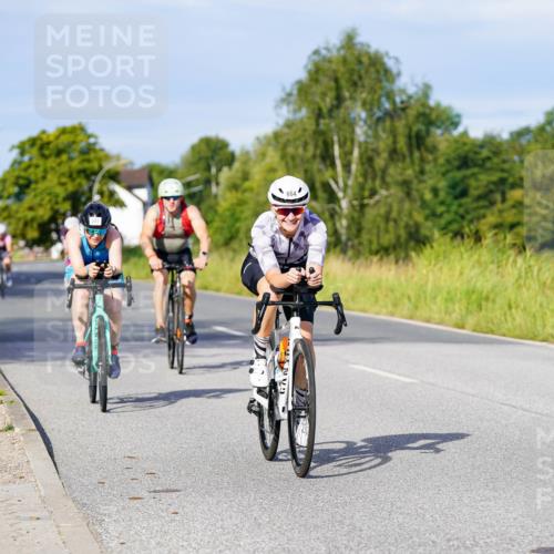 31.08.2025 - Elbe Triathlon Hamburg Michael Burmester http://msf.ph/oto/8667805 31.08.2025 09:44:02 Radfahren 281, 378, 476, 562, 770, 787, 864 meine-sportfotos.de