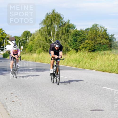 31.08.2025 - Elbe Triathlon Hamburg Michael Burmester http://msf.ph/oto/8667822 31.08.2025 09:44:06 Radfahren 281, 378, 476, 562, 787, 864 meine-sportfotos.de