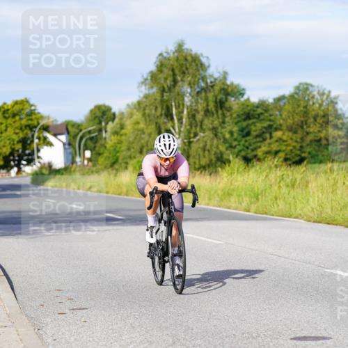 31.08.2025 - Elbe Triathlon Hamburg Michael Burmester http://msf.ph/oto/8667829 31.08.2025 09:44:07 Radfahren 378, 476, 562, 787 meine-sportfotos.de
