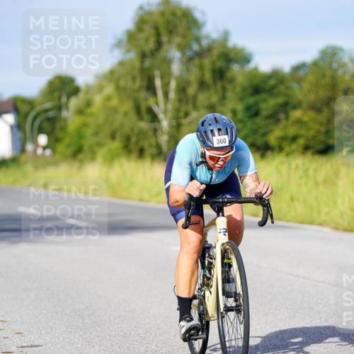 31.08.2025 - Elbe Triathlon Hamburg Michael Burmester http://msf.ph/oto/8667851 31.08.2025 09:44:30 Radfahren 360, 387, 667, 825, 919 meine-sportfotos.de