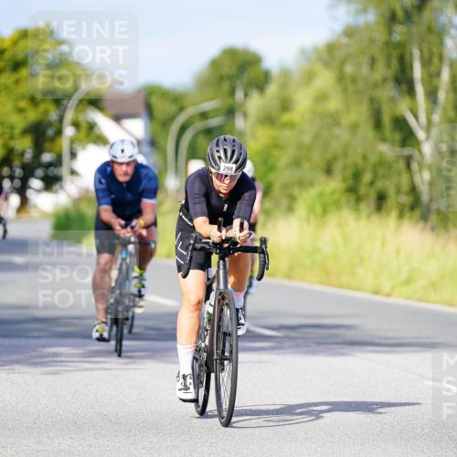 31.08.2025 - Elbe Triathlon Hamburg Michael Burmester http://msf.ph/oto/8667882 31.08.2025 09:44:48 Radfahren 259, 298, 617, 669, 737, 823, 869, 881 meine-sportfotos.de