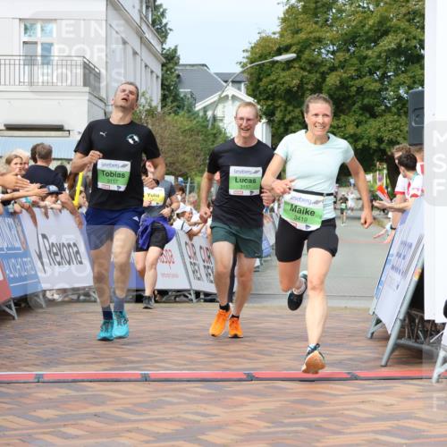 31.08.2025 - 21. Blankeneser Heldenlauf Strokosch-Dieckow http://msf.ph/oto/8667908 31.08.2025 10:57:03 Ziel 2167, 3502, 3419, 3385, 3117, 3157 meine-sportfotos.de