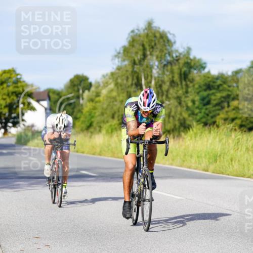 31.08.2025 - Elbe Triathlon Hamburg Michael Burmester http://msf.ph/oto/8667933 31.08.2025 09:44:59 Radfahren 292, 357, 469, 527, 613, 773, 896 meine-sportfotos.de