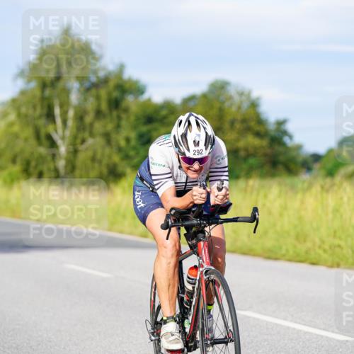 31.08.2025 - Elbe Triathlon Hamburg Michael Burmester http://msf.ph/oto/8667943 31.08.2025 09:45:00 Radfahren 292, 409, 469, 527, 613, 646, 773, 896 meine-sportfotos.de
