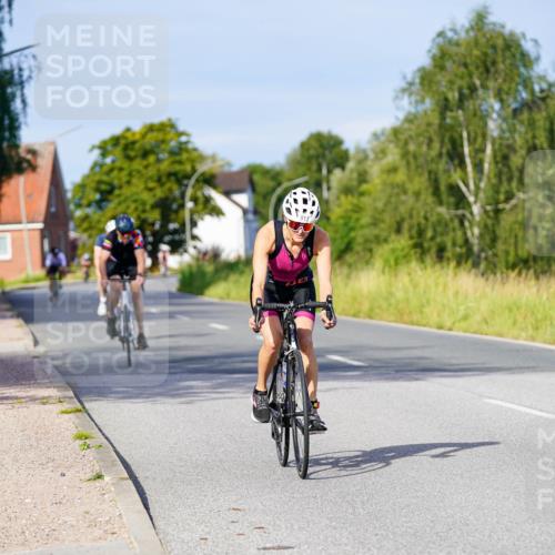 31.08.2025 - Elbe Triathlon Hamburg Michael Burmester http://msf.ph/oto/8667981 31.08.2025 09:45:12 Radfahren 427, 720, 911 meine-sportfotos.de