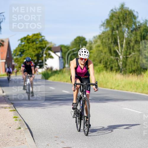31.08.2025 - Elbe Triathlon Hamburg Michael Burmester http://msf.ph/oto/8667983 31.08.2025 09:45:12 Radfahren 427, 720, 911 meine-sportfotos.de
