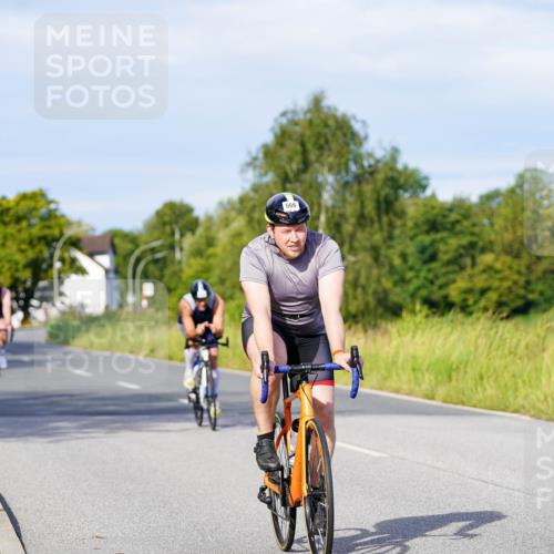 31.08.2025 - Elbe Triathlon Hamburg Michael Burmester http://msf.ph/oto/8668035 31.08.2025 09:45:29 Radfahren 393, 431, 489, 566, 607, 664, 709, 756 meine-sportfotos.de