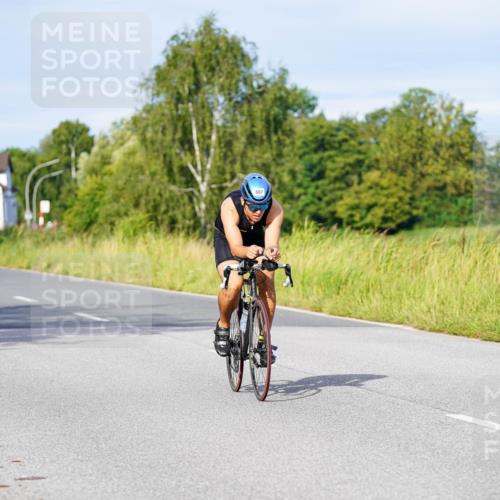 31.08.2025 - Elbe Triathlon Hamburg Michael Burmester http://msf.ph/oto/8668069 31.08.2025 09:45:36 Radfahren 392, 393, 607, 633, 660, 700, 708, 709, 786, 808 meine-sportfotos.de