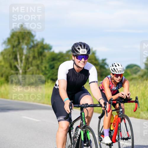 31.08.2025 - Elbe Triathlon Hamburg Michael Burmester http://msf.ph/oto/8668108 31.08.2025 09:45:42 Radfahren 392, 534, 633, 700, 786, 808, 826, 930 meine-sportfotos.de