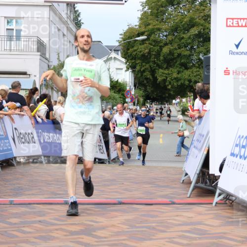 31.08.2025 - 21. Blankeneser Heldenlauf Strokosch-Dieckow http://msf.ph/oto/8668110 31.08.2025 10:56:38 Ziel 3378, 3399, 3704, 3394, 3086 meine-sportfotos.de