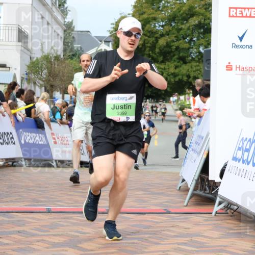 31.08.2025 - 21. Blankeneser Heldenlauf Strokosch-Dieckow http://msf.ph/oto/8668179 31.08.2025 10:56:37 Ziel 3378, 3399, 3704, 3394 meine-sportfotos.de