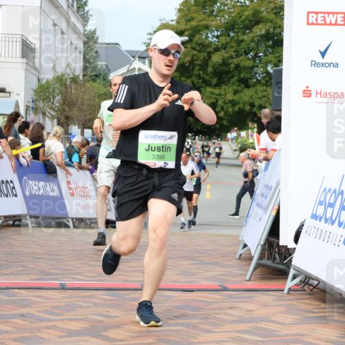 31.08.2025 - 21. Blankeneser Heldenlauf Strokosch-Dieckow http://msf.ph/oto/8668189 31.08.2025 10:56:37 Ziel 3378, 3399, 3704, 3394 meine-sportfotos.de