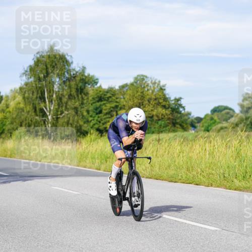 31.08.2025 - Elbe Triathlon Hamburg Michael Burmester http://msf.ph/oto/8668200 31.08.2025 09:46:09 Radfahren 463, 553, 600, 740, 803, 820, 876, 906 meine-sportfotos.de