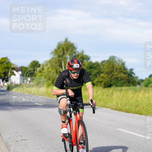 31.08.2025 - Elbe Triathlon Hamburg Michael Burmester http://msf.ph/oto/8668264 31.08.2025 09:46:24 Radfahren 280, 286, 419, 420, 421, 494, 635, 684, 707, 859, 909 meine-sportfotos.de