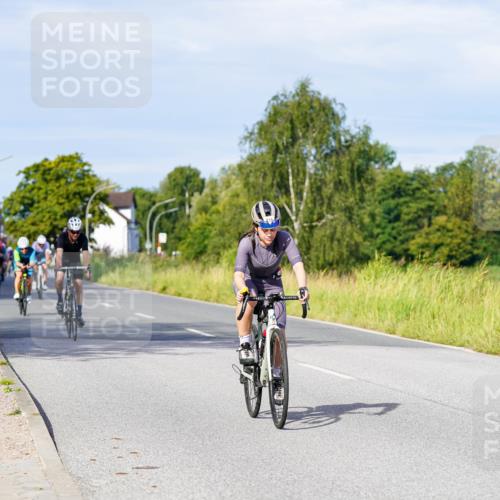 31.08.2025 - Elbe Triathlon Hamburg Michael Burmester http://msf.ph/oto/8668315 31.08.2025 09:46:38 Radfahren 284, 329, 394, 666, 750, 771, 816 meine-sportfotos.de