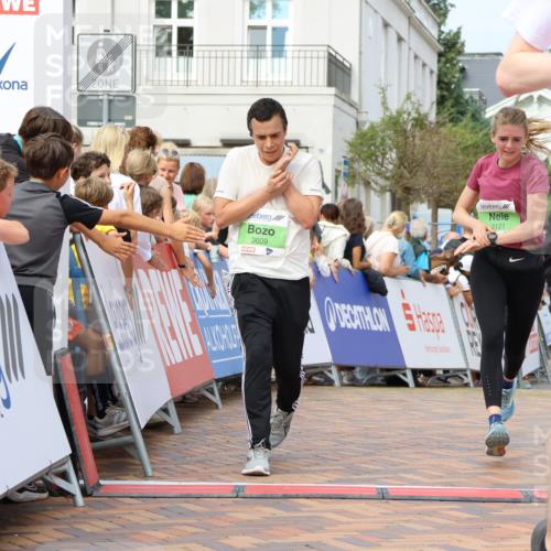 31.08.2025 - 21. Blankeneser Heldenlauf Strokosch-Dieckow http://msf.ph/oto/8668447 31.08.2025 10:56:19 Ziel 3609, 3083, 3121 meine-sportfotos.de