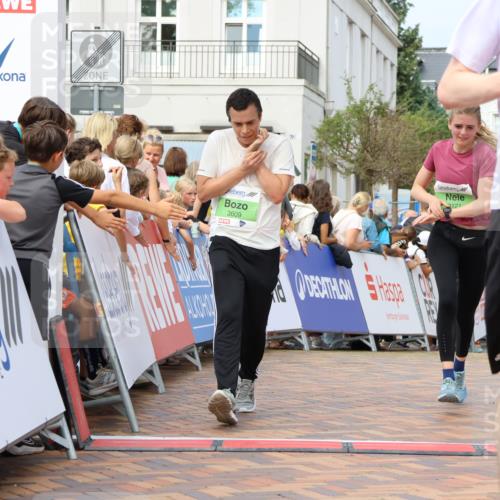 31.08.2025 - 21. Blankeneser Heldenlauf Strokosch-Dieckow http://msf.ph/oto/8668459 31.08.2025 10:56:19 Ziel 3609, 3083, 3121 meine-sportfotos.de