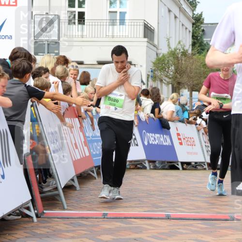 31.08.2025 - 21. Blankeneser Heldenlauf Strokosch-Dieckow http://msf.ph/oto/8668469 31.08.2025 10:56:18 Ziel 3609, 3083, 3121 meine-sportfotos.de