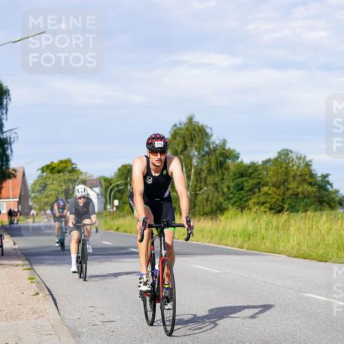 31.08.2025 - Elbe Triathlon Hamburg Michael Burmester http://msf.ph/oto/8668575 31.08.2025 09:48:03 Radfahren 285, 315, 528, 568, 781, 901 meine-sportfotos.de