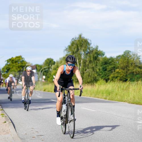 31.08.2025 - Elbe Triathlon Hamburg Michael Burmester http://msf.ph/oto/8668607 31.08.2025 09:48:14 Radfahren 425, 440, 510, 577, 618, 713, 807, 880 meine-sportfotos.de